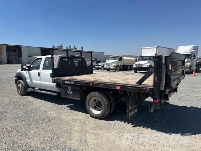 Ford F-450 Lastbil med lad/Flatbed