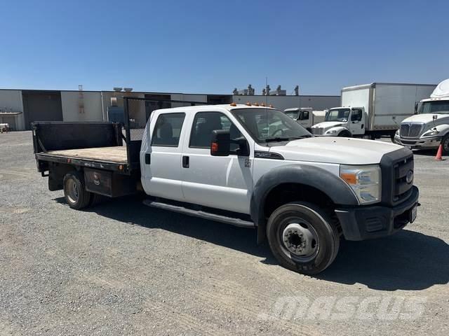 Ford F-450 Lastbil med lad/Flatbed