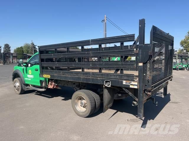 Ford F-450 Lastbil med lad/Flatbed