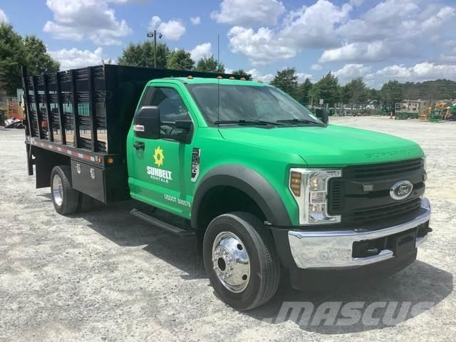 Ford F-450 Lastbil med lad/Flatbed