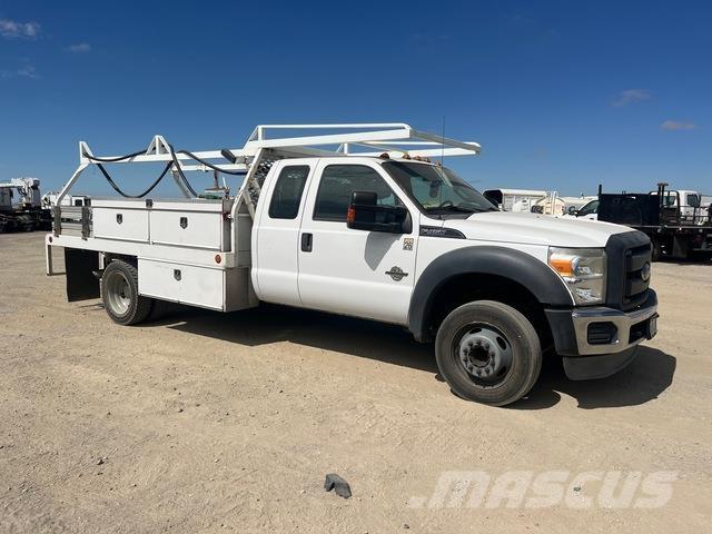 Ford F-450 Lastbil med lad/Flatbed