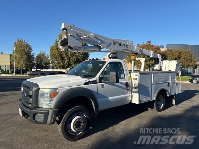Ford F-550 Lastbilmonterede lifte