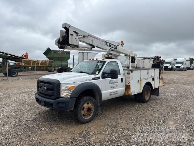 Ford F-550 Lastbilmonterede lifte