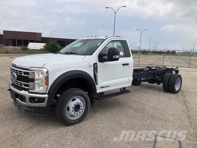 Ford F-550 Kabiner og interiør