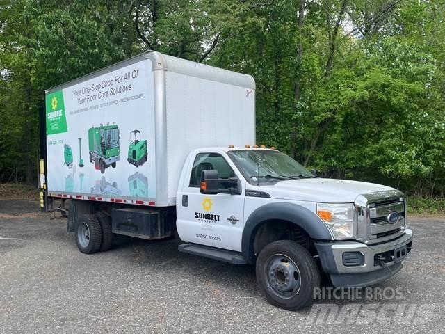 Ford F-550 Fast kasse