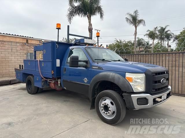 Ford F-550 Pickup/Sideaflæsning