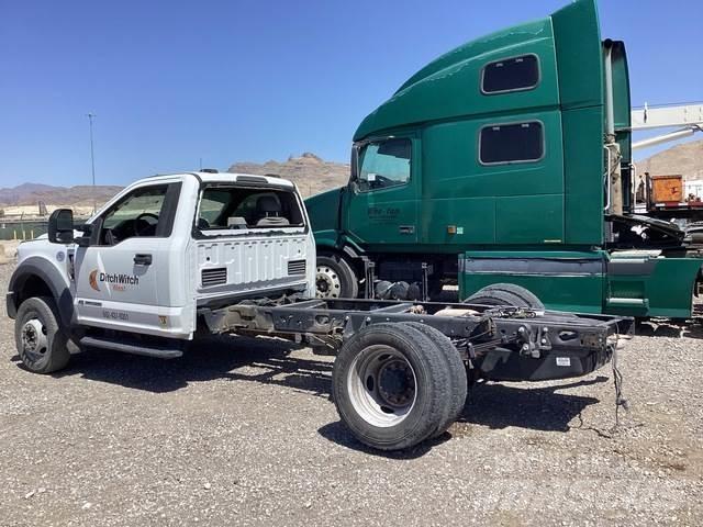 Ford F-550 Kabiner og interiør