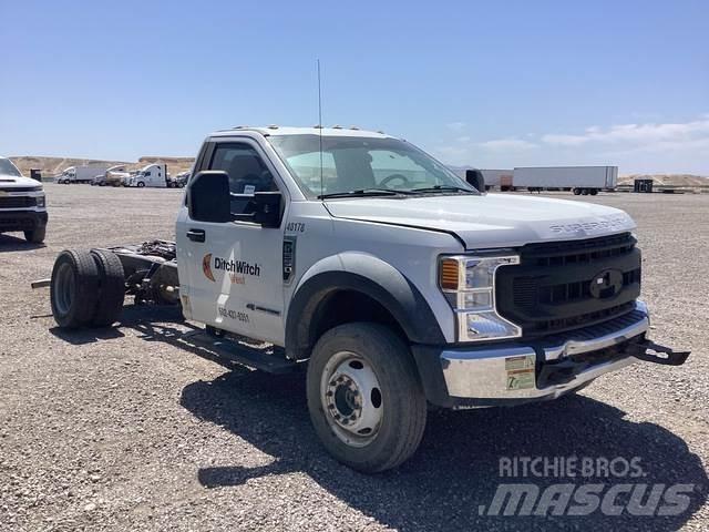 Ford F-550 Kabiner og interiør