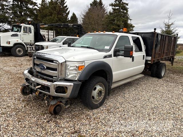 Ford F-550 Lastbil med lad/Flatbed