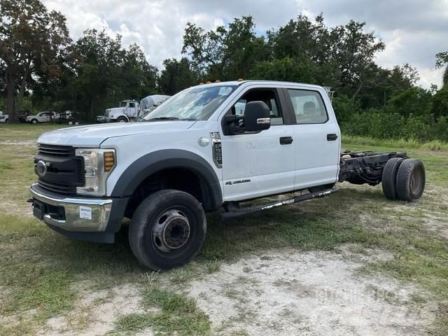 Ford F-550 Kabiner og interiør