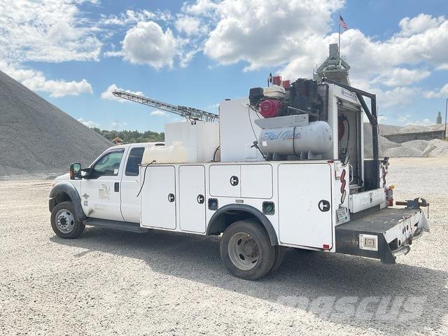 Ford F-550 Tankbiler
