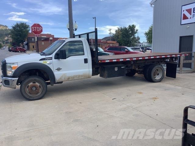 Ford F-550 Lastbiler med tip