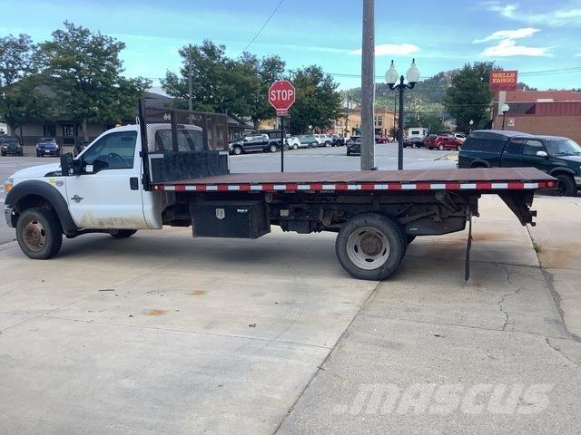 Ford F-550 Lastbiler med tip
