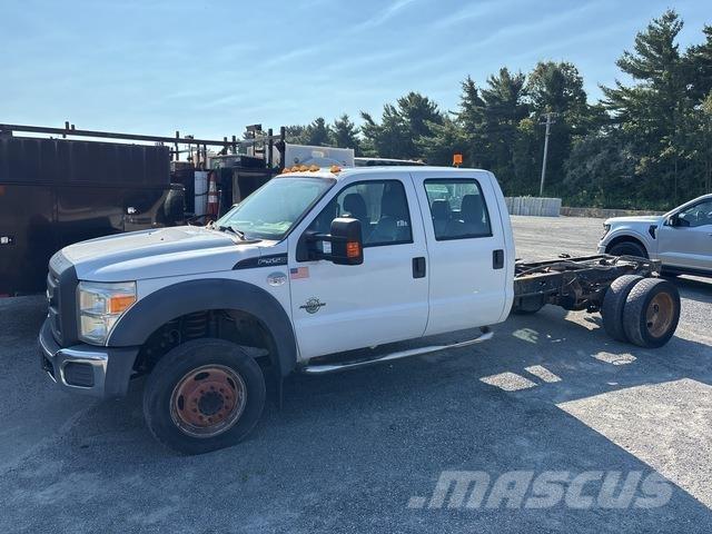 Ford F-550 Kabiner og interiør