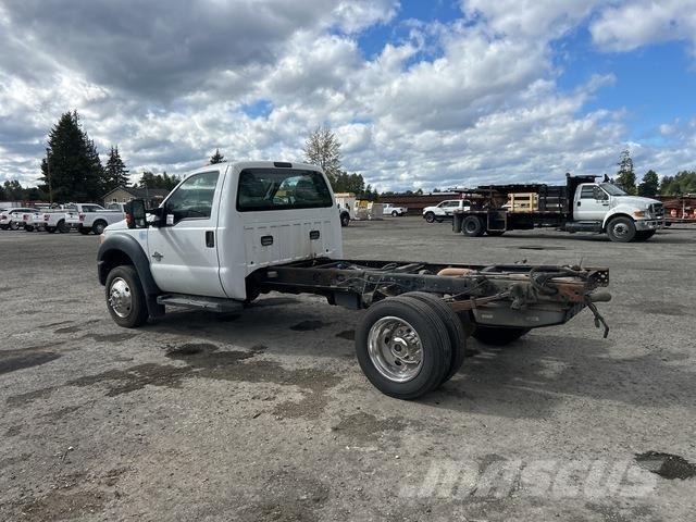 Ford F-550 Kabiner og interiør