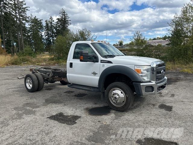 Ford F-550 Kabiner og interiør