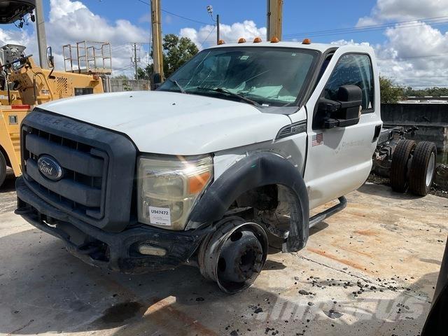 Ford F-550 Kabiner og interiør