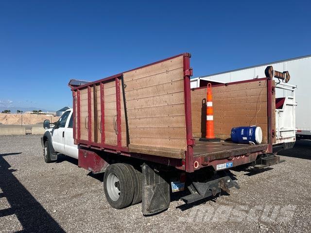 Ford F-550 Lastbiler med tip