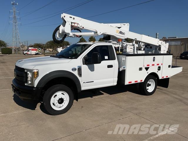 Ford F-550 Lastbilmonterede lifte