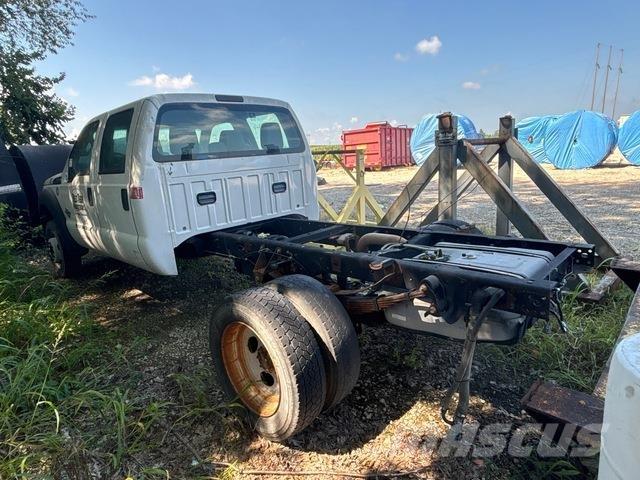 Ford F-550 XL Kabiner og interiør