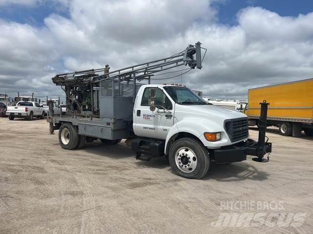 Ford F-650 Lastbilmonterede borerigge