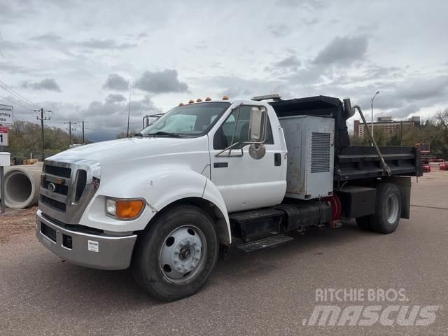 Ford F-650 Lastbiler med tip