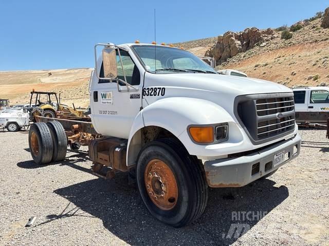 Ford F-650 Kabiner og interiør