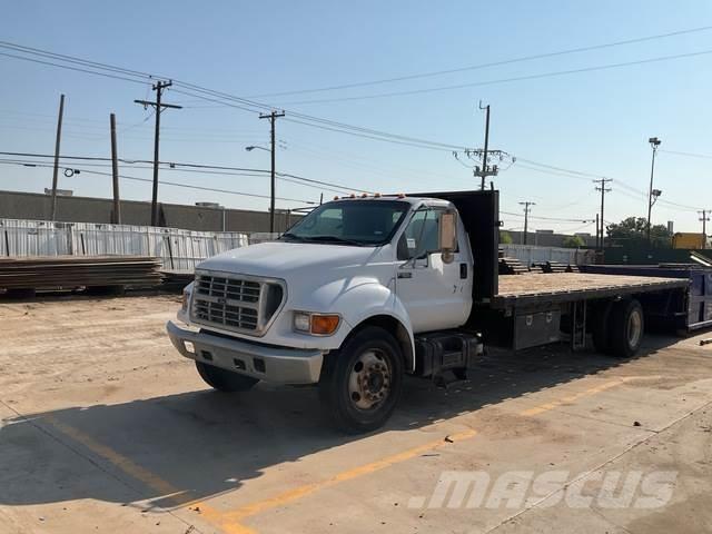Ford F-650 Lastbil med lad/Flatbed