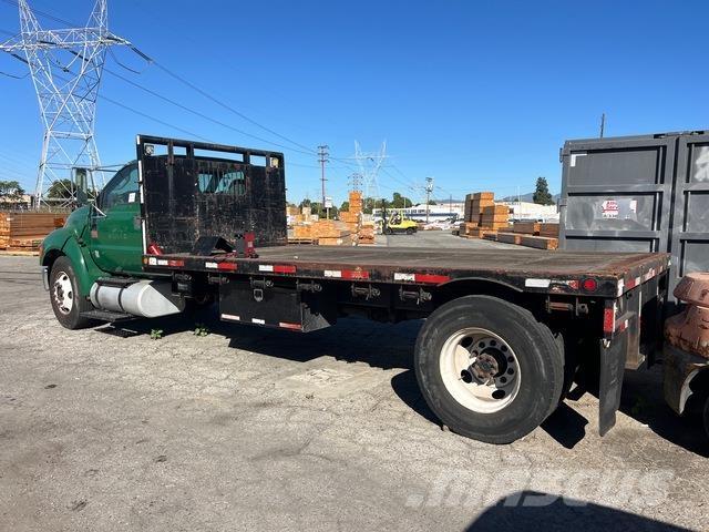 Ford F-650 Lastbil med lad/Flatbed