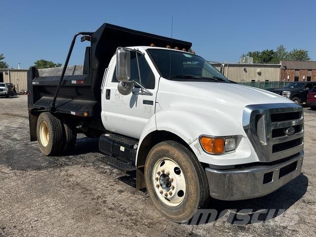 Ford F-650 XLT Lastbiler med tip