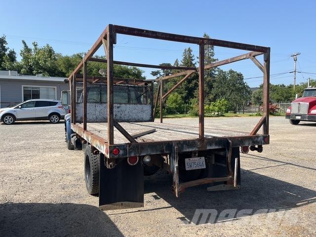 Ford F-700 Lastbil med lad/Flatbed