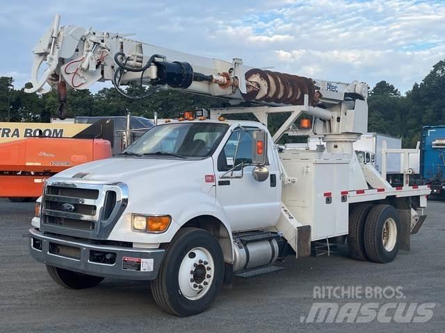 Ford F-750 Lastbilmonterede borerigge