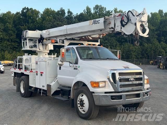 Ford F-750 Lastbilmonterede borerigge