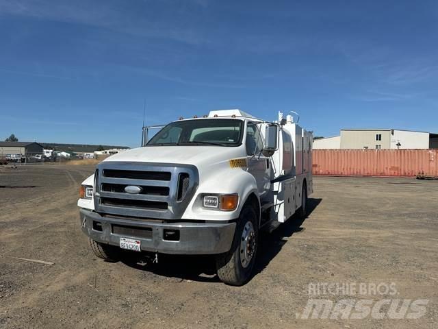 Ford F-750 Tankbiler
