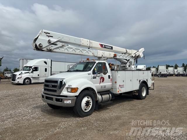 Ford F-750 Lastbilmonterede lifte