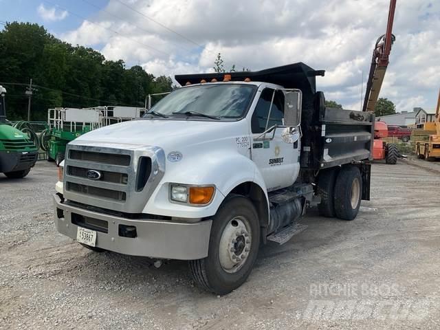 Ford F-750 Lastbiler med tip