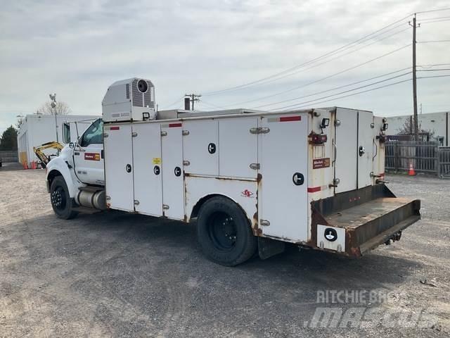 Ford F-750 Forsvar/Miljø