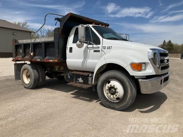 Ford F-750 Lastbiler med tip