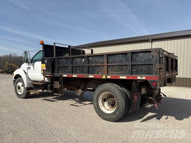 Ford F-750 Lastbiler med tip