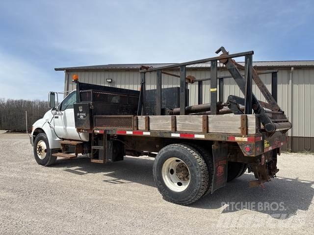Ford F-750 Entreprenør - Andet