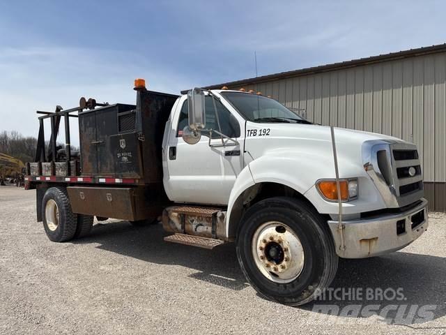 Ford F-750 Entreprenør - Andet