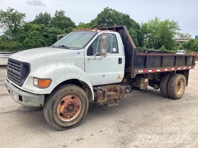 Ford F-750 Lastbiler med tip