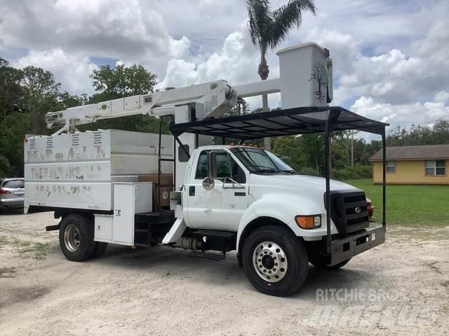Ford F-750 Lastbilmonterede lifte