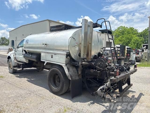 Ford F-750 Betonbiler
