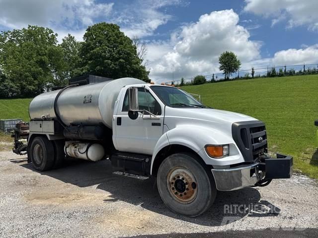 Ford F-750 Betonbiler