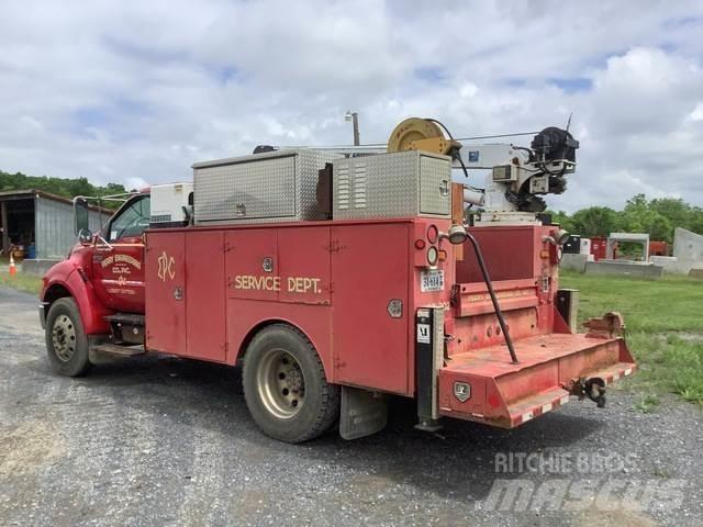 Ford F-750 Forsvar/Miljø