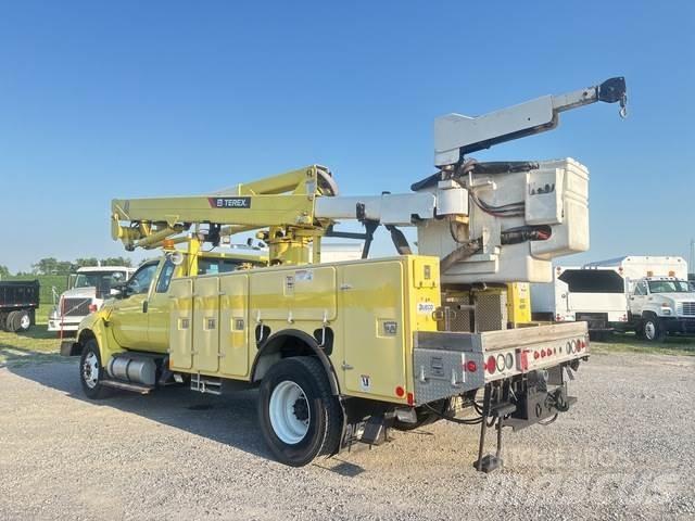 Ford F-750 Lastbilmonterede lifte