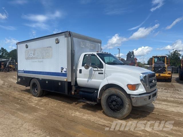 Ford F-750 Tankbiler