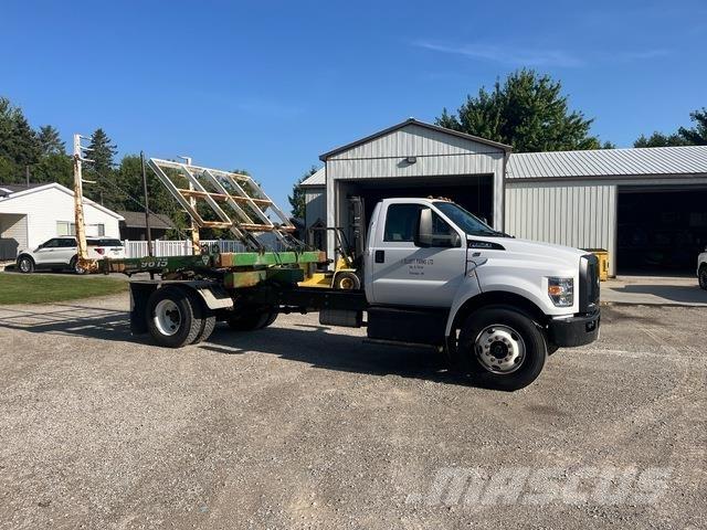 Ford F-750 Kabiner og interiør