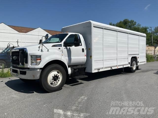 Ford F-750 Lastbiler til transport af drikkevarer